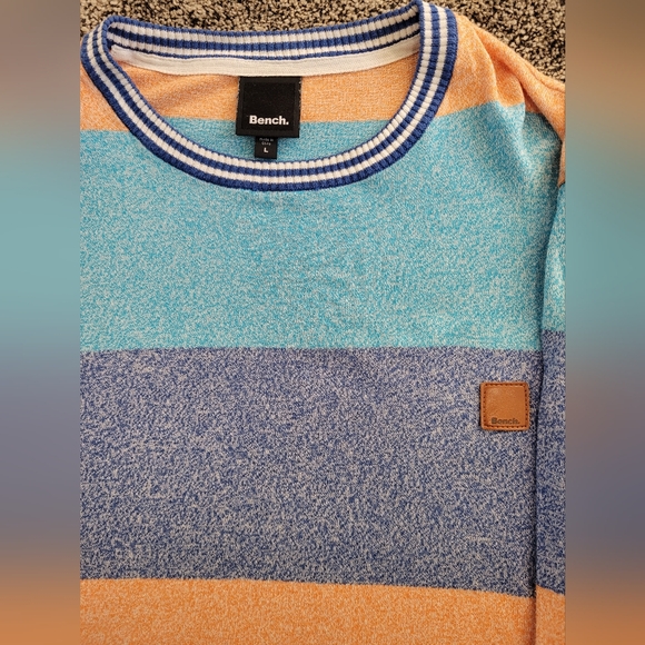 Bench Long Sleeve - Large - Picture 2 of 4